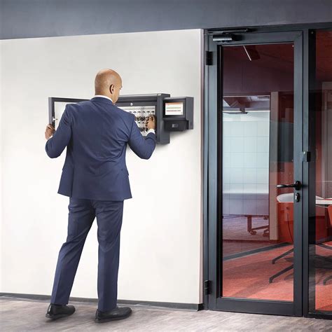 Traka Touch Pro M | Intelligent key cabinets | Traka