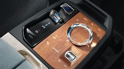 BMW showcases next-gen iDrive infotainment on its 20th year anniversary ...