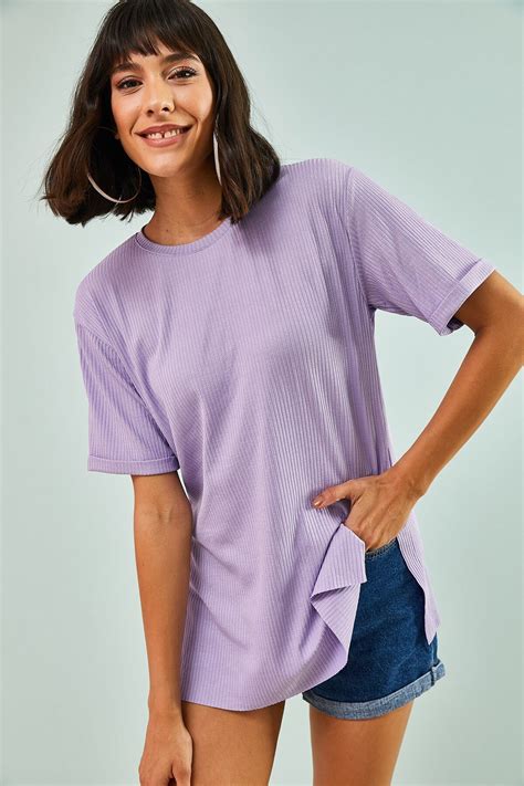 Lila Yan Yırtmaçlı Kol Katlamalı Bisiklet Yaka Kaşkorse T-shirt ...