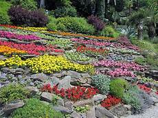 foto di giardini fioriti giardini fioriti in lombardia consigli per una gita profumata foto di giardini fioriti giardini fioriti in lombardia consigli per una gita profumata