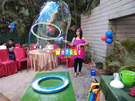 Bubble Show Entertainment For Birthday Parties - Woogle