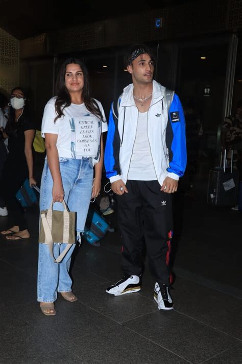 Asim Riaz returns to Mumbai with Himanshi after his birthday ...