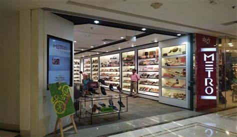 Metro Shoes, DLF Mall of India, Noida | WhatsHot Delhi Ncr