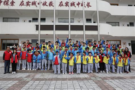 “我体验 我快乐”——长兴县培智学校学生团队拓展活动在长兴县教育实践中心举行