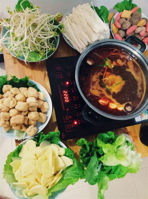 吃火锅送什么礼物最新素材