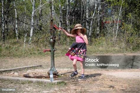 Woman Using Pump 的图像结果