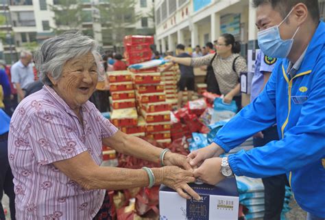 暖心！这个旅游区为354位60岁以上老人及低保户送上春节慰问品__凤凰网