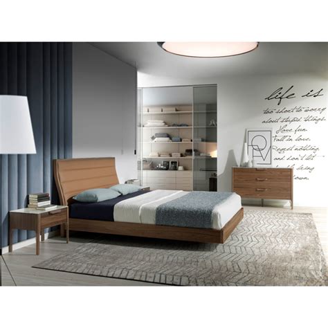 BIM objects - Free download! Bed upholstered in leatherette and Walnut ...