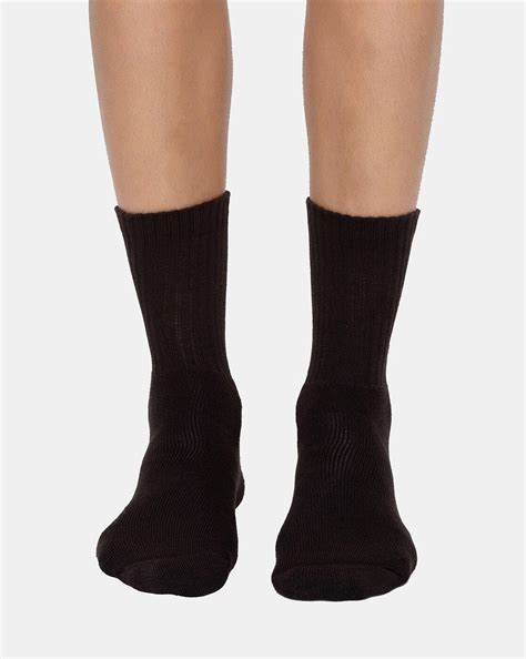 Jockey Men's Crew Length Socks With Stay Fresh Treatment- 7035 – Snow White