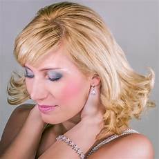 frisuren bob lang blonder langer bob mit schr 228 gem pony bob frisuren lang frisuren bob lang blonder langer bob mit schr 228 gem pony bob frisuren lang