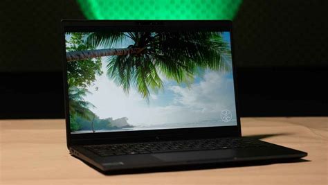 Dell Latitude 7350 Ultralight Review: Lightweight, Premium and Robust ...