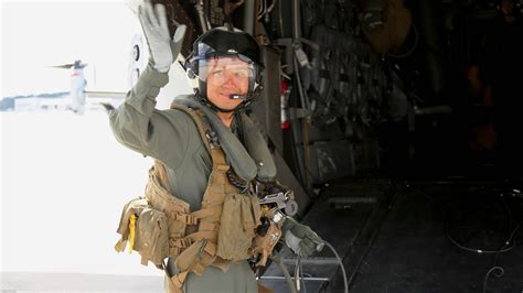 First Japanese MV-22 Osprey crew chief