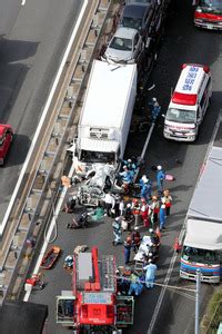 2012年12月08日 乗用車2台の衝突事故
