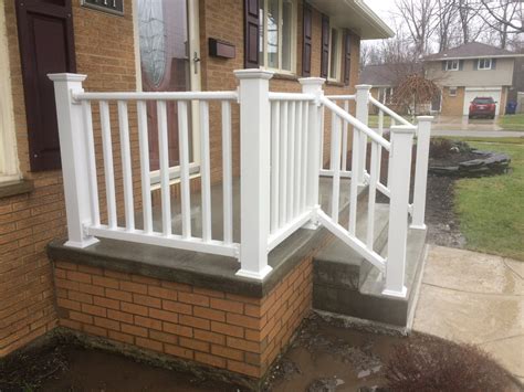 Railings – Modern Decks & Railings