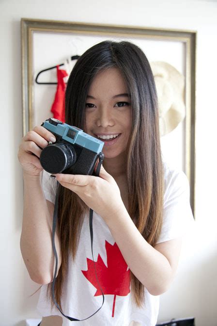 温哥华UBC大学：中国美女留学生 镜头看世界 | 新闻