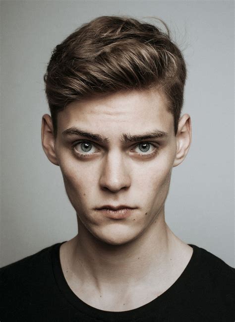 Mats Van Snippenberg | Photography inspiration portrait, Male portrait ...