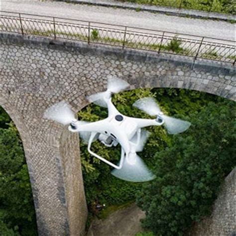 Drone Flying Lessons 的图像结果