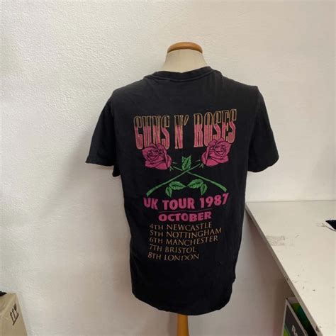 Black guns n Roses shirt(s)
