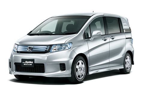 Honda Freed 2008 – 2016, 1 поколение, Компактвэн: технические ...