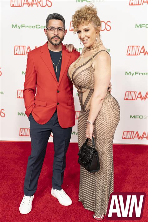 Sara Jay @ AVN Awards 2023 : r/ClassyPornstars