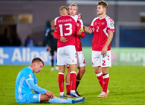 Danmark vinder med 2-1 i fadæse | Fodbold | Sport | Video | B.T.