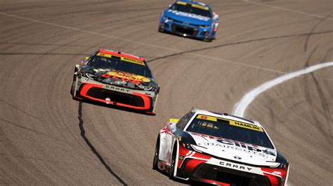 NASCAR Las Vegas starting lineup, TV schedule for Sunday's Cup race