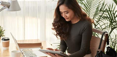 Top 15 Personal Finance Blogs to Follow (Updated 2025) | CASHe Blogs