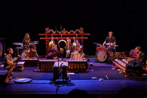 ensemble nist-nah | gnration, Praça Conde de Agrolongo, 123, 4700-312 ...