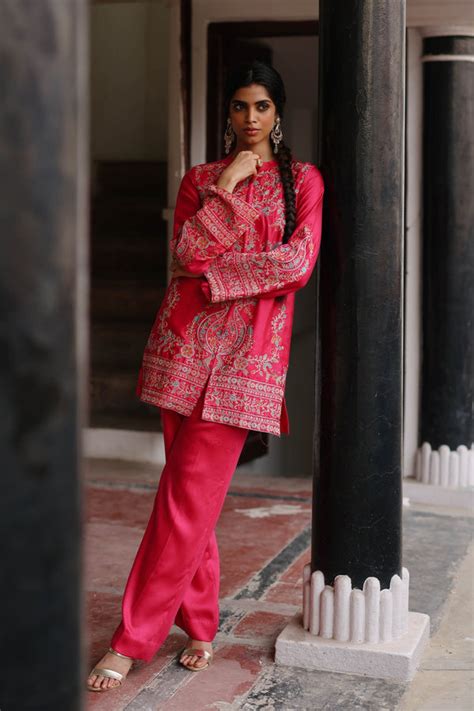 Suits Sets - INCHING INDIA