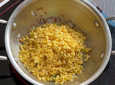 Sabsige soppu palya recipe | How to make dill leaves stir fry ...