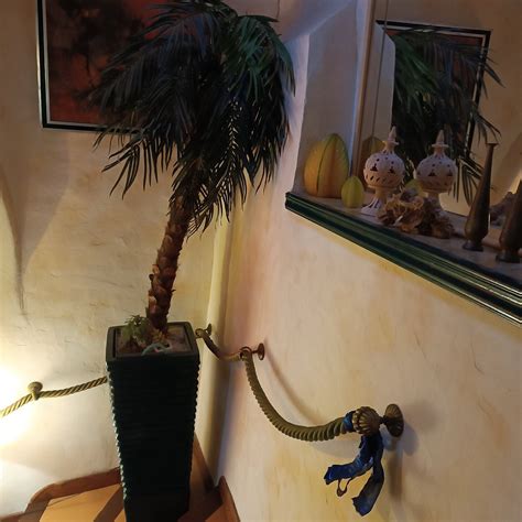 LA ROSE DES FABLES (Chateau-Thierry) - Guesthouse Reviews, Photos, Rate ...