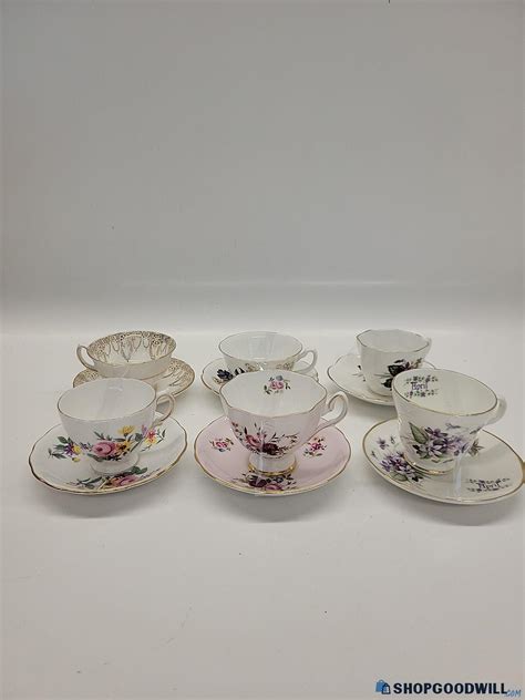 Bone China Teacups & Saucers Lot 12pc Royal Grafton Salisbury Royal ...