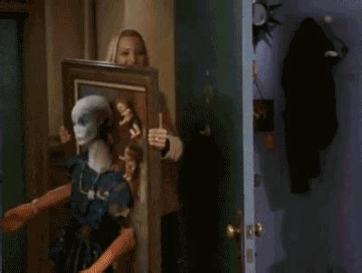 12 Things That Would Happen if F.R.I.E.N.D.S was Remade | Entertainment