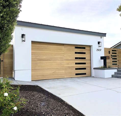 52 Garage Door Ideas to Enhance Your Curb Appeal