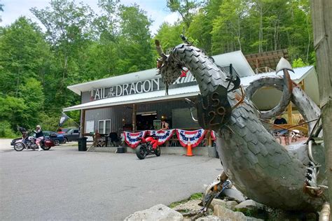 Riding U.S. Highway 129's Tail of the Dragon in Tennessee/North Carolina
