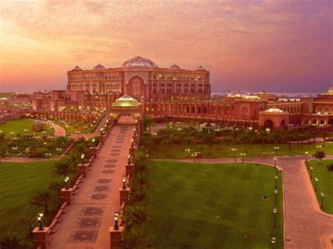 Emirates Palace, Abu Dhabi - Get Emirates Palace Hotel Reviews on ...