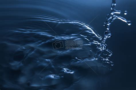 水 水滴高清图片下载-正版图片500294487-摄图网