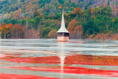 Eerie Pictures of the Romanian Village Swallowed by Toxic Sludge | The ...