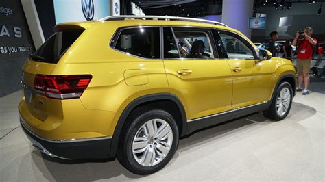 2018 Volkswagen Atlas: 3-row SUV made in US