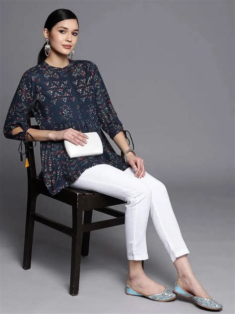 Buy Trendy Anarkali Kurtas Online for Women in India | Libas