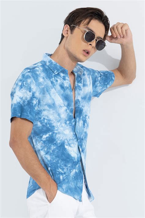 Buy Men's Chromatic Mosaic Blue Shirt Online | SNITCH