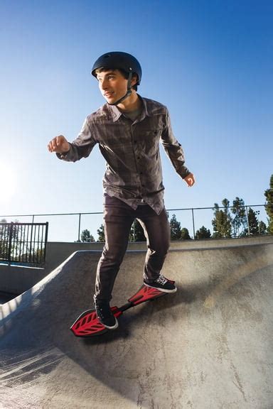 Razor RipStik Classic Twist & Go Two Wheel | Ubuy India