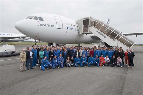 Space in Images - 2010 - 06 - Participants of the ESA 52rd parabolic ...