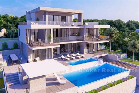 Rogoznica, luxusní vila v první řadě u moře