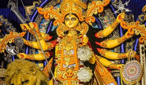 Story Teller: Maa Durga as Mahishasura Mardini – The Eternal Triumph of ...