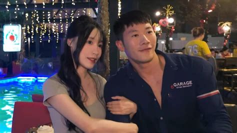 【百⁠⁡谈史踪】泰国男模餐厅实录，揭露背后的灰色产业，针对中国女性设下陷阱-资讯视频-免费在线观看-爱奇艺