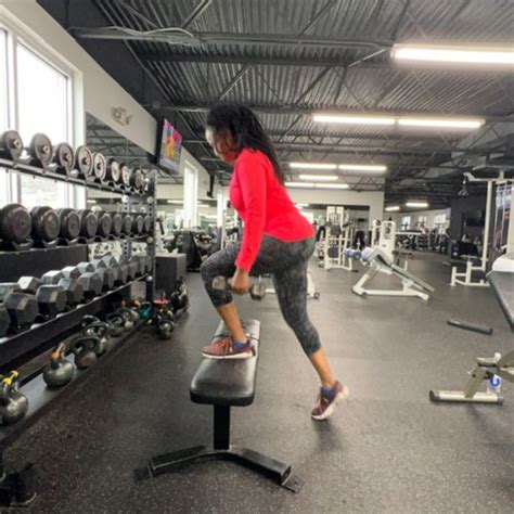 Lunges vs Step ups: Leg day exercises and variations • Views From Here