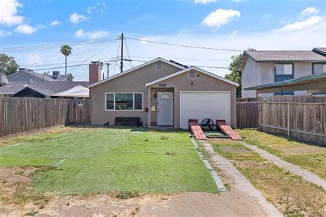 512 S Bridge St, Visalia, CA 93277 | Homes.com