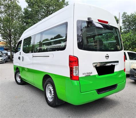 Nissan 10 Passenger Van 的图像结果