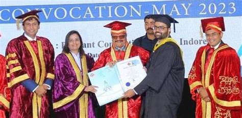 Indore: CA degree awarded to 570 students at ICAI convocation ceremony